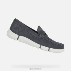 XV06733 prisitaikęs m vyr tamsus akmuo Geox